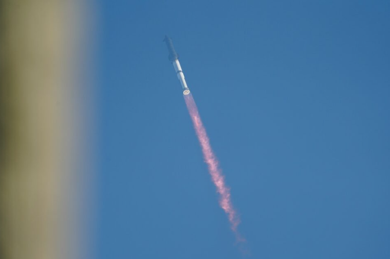 Tau Starship 3.png