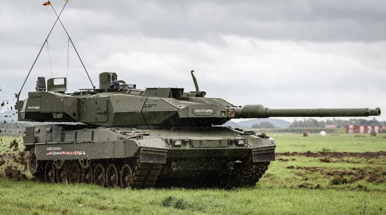 Nguyên mẫu xe tăng Leopard 2A8. Ảnh: MW. Duc thanh lap lu doan sat Nga và Belarus 2.png