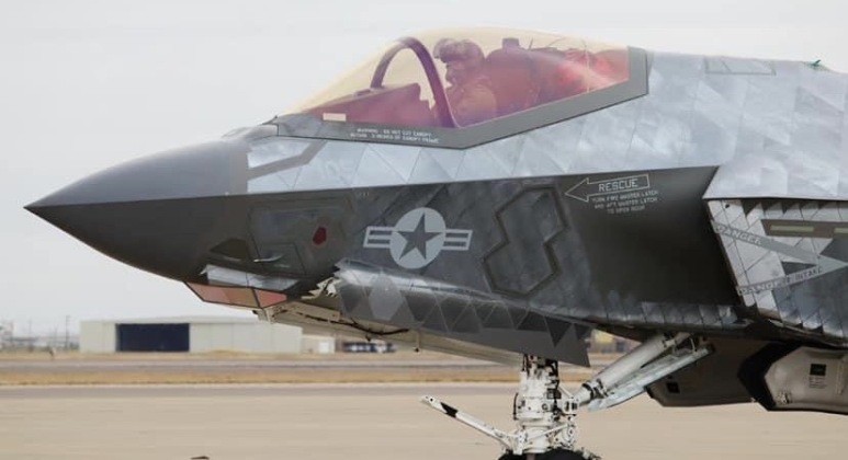 Chương trình chiến đấu cơ F-35 của Mỹ đang gặp một số vấn đề liên quan tới radar và ngân sách. Ảnh: MW.