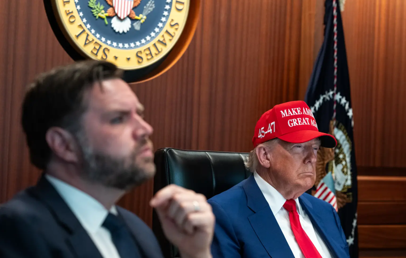 Phó Tổng thống J.D. Vance tại Phòng Tình huống. Ảnh: NYPost. Trump phong tinh huong 2.png