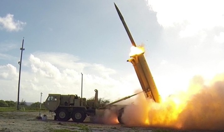 Cảnh tên lửa đánh chặn được phóng từ hệ thống THAAD. Ảnh: MW.