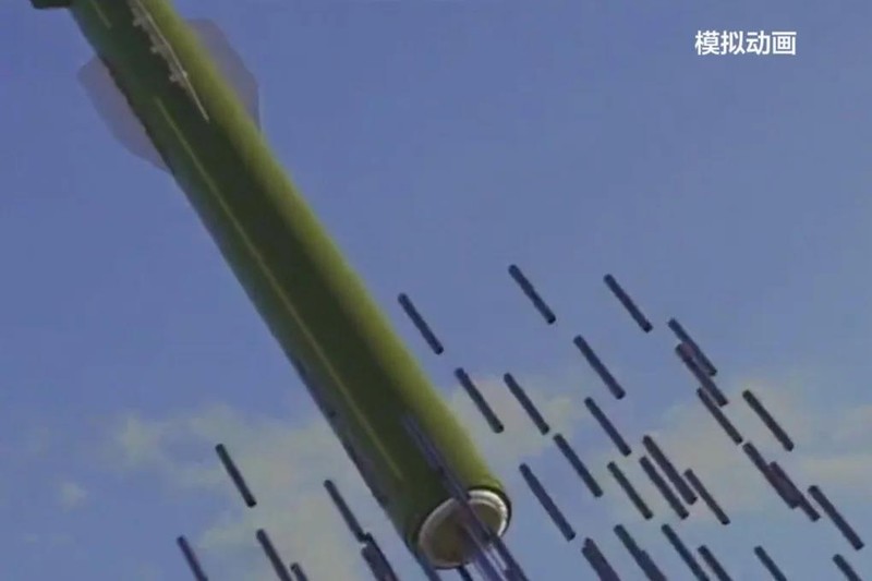 Loại bom mới của Trung Quốc xuất hiện trong một đoạn video. Ảnh: CCTV.