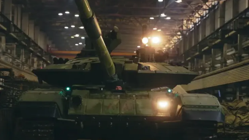T-90M tại nhà máy Uralvagonzavod. Ảnh: MW. Nga chuẩn bị bão thép Sản xuất xe tăng gấp 10 lần thời bình, hướng tới 3.000 chiếc năm 5.png