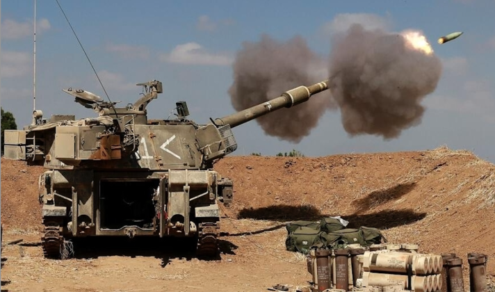 Pháo tự hành Israel bắn đạn 155 mm vào Gaza. Ảnh: MW. Tiểu đoàn Netzah Yehuda của Israel chịu tổn thất nặng do Hamas Cuộc chiến có đảo chiều 3.png