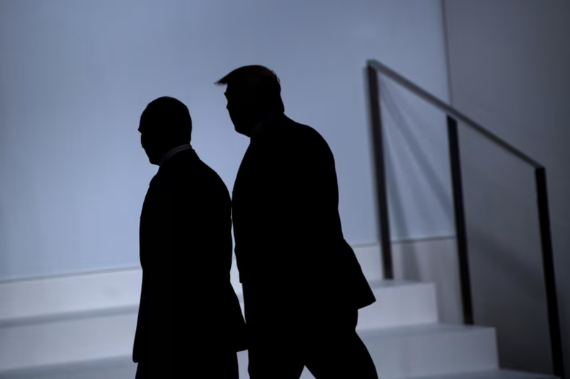 Tổng thống Nga Vladimir Putin và Tổng thống Mỹ Donald Trump chụp ảnh chung tại Hội nghị thượng đỉnh G20 ở Osaka, Nhật Bản năm 2019. Ảnh: AFP.