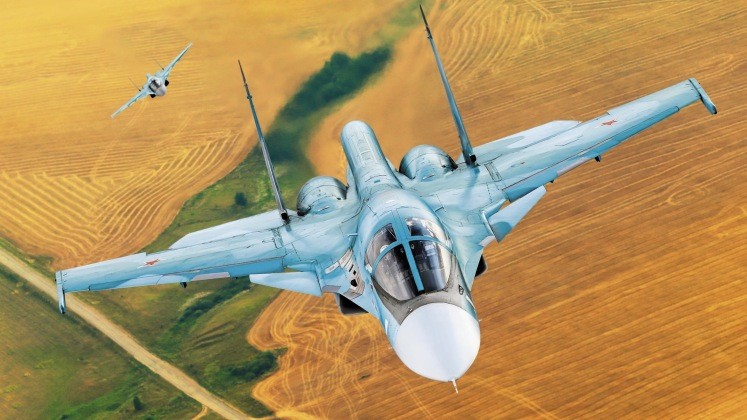 Máy bay chiến đấu Su-34 của Lực lượng Không quân Vũ trụ Nga. Ảnh: MW. Nga tăng tốc sản xuất Quái thú ném bom Su-34 có nhiệm vụ gì trên chiến trường 2.jpeg