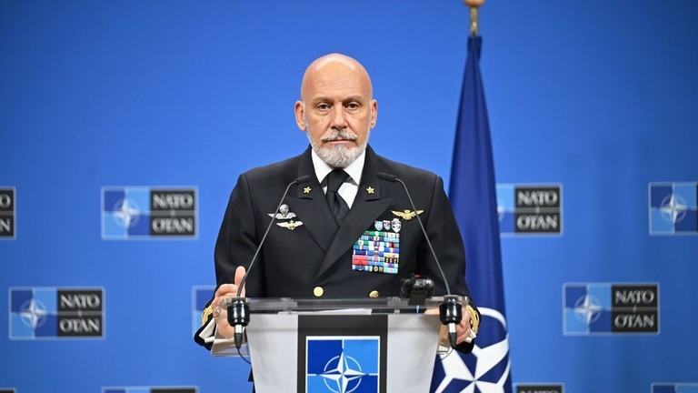 Ông Giuseppe Cavo Dragone, Chủ tịch Ủy ban Quân sự NATO. Ảnh: Anadolu.
