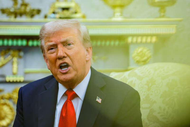 Tổng thống Mỹ Donald Trump phản ứng khi ông và Tổng thống Ba Lan Karol Nawrocki (không có trong ảnh) gặp nhau tại Phòng Bầu dục ở Nhà Trắng tại Washington, D.C., Mỹ ngày 3/9. Ảnh: Reuters.