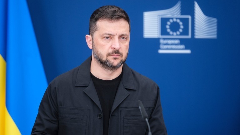 Tổng thống Ukraine Volodymyr Zelensky tham dự cuộc họp với các nhà lãnh đạo EU tại Brussels vào ngày 17/8. Ảnh: Getty.