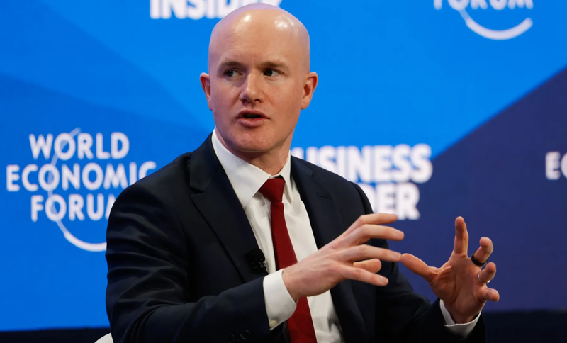 Brian Armstrong, một doanh nhân đi đầu trong việc nghiên cứu đảo ngược lão hóa. Ảnh: Bloomberg. Đảo ngược lão hóa Giới siêu giàu chi hơn 5 tỷ USD cho giấc mơ trường sinh 2.png