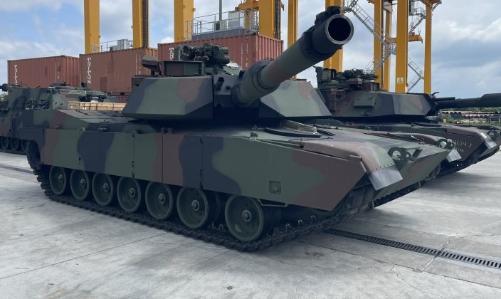 Xe tăng M1A1 Abrams của Quân đội Ba Lan. Ảnh: MW.