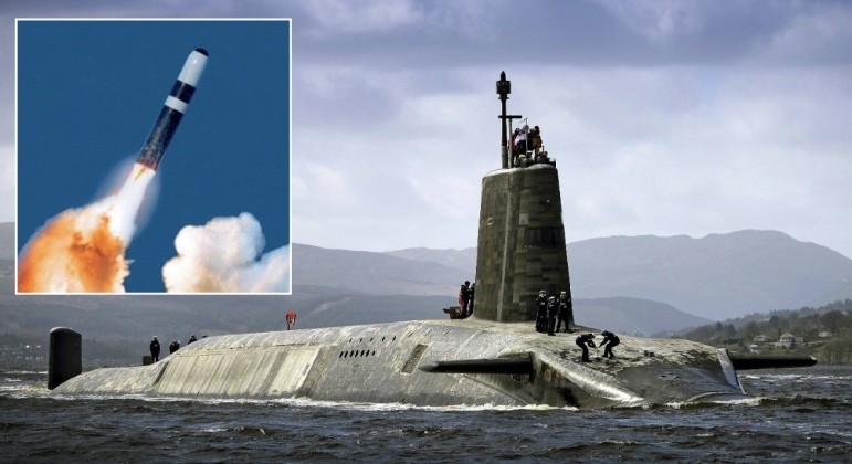 Tàu ngầm lớp Vanguard của Anh và tên lửa đạn đạo Trident II. Ảnh: MW. 15 quốc gia có thể tấn công hạt nhân Quốc gia nào có kho vũ khí mạnh nhất 4.jpeg