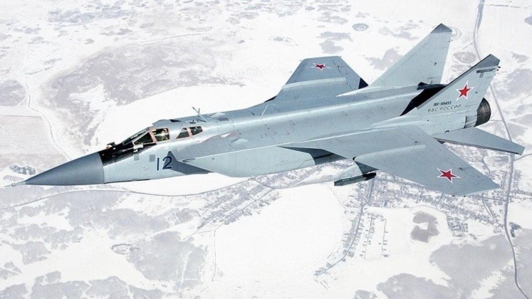 MiG-31 được cho là có khả năng tác chiến đối không cao nhất trong biên chế Nga. Ảnh: MW. Chiến đấu nguy hiểm nhất của Nga bị tố xâm nhập không phận NATO Tại sao MiG-31 gây lo ngại 2.jpeg