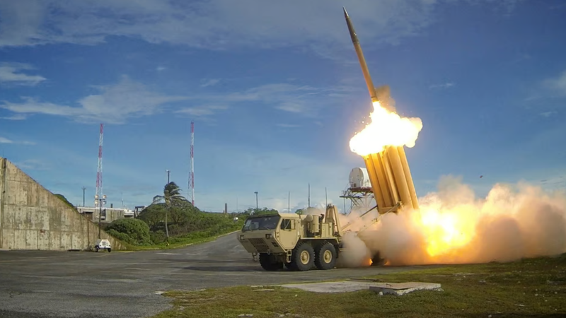 Một tên lửa đánh chặn THAAD được phóng trong một cuộc thử nghiệm thành công. Ảnh: Reuters. Vòm Sắt phiên bản Mỹ triển khai tại Hàn Quốc Thách thức mới với UAV Trung Quốc – Triều Tiên 2.png