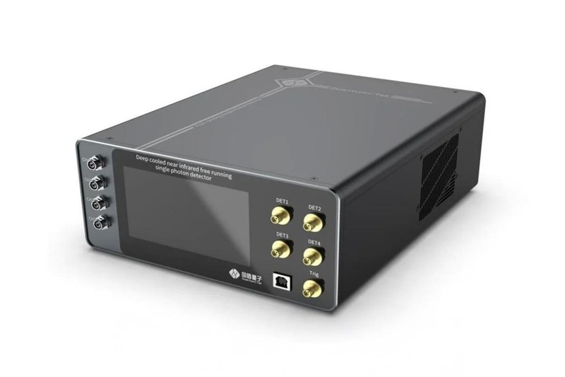 Máy dò photon đơn, đúng như tên gọi, là một thiết bị cực kỳ nhạy có khả năng phát hiện từng photon riêng lẻ. Ảnh: SCMP. Mắt thần lượng tử giúp Trung Quốc nhìn thấu tiêm kích tàng hình F-22, F-35 của Mỹ 2.jpg
