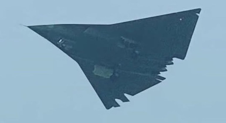 Nguyên mẫu thứ hai của máy bay chiến đấu thế hệ thứ 6 của Trung Quốc. Ảnh: MW.