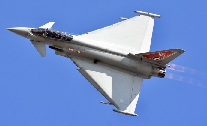 Máy bay chiến đấu Eurofighter của Không quân Hoàng gia Anh. Ảnh: MW. Mất quyền mua F-35, Thổ Nhĩ Kỳ chọn Eurofighter với giá cắt cổ, khiến giới quân sự bị sốc 2.jpg