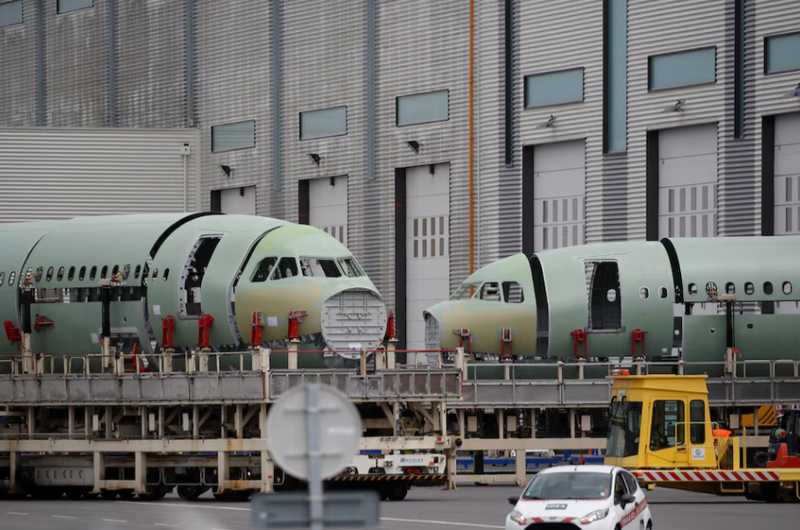 Các phần thân máy bay của dòng máy bay Airbus A320 được nhìn thấy tại cơ sở Airbus ở Montoir-de-Bretagne gần Saint-Nazaire, Pháp, ngày 1/7/2020. Ảnh: Reuters.