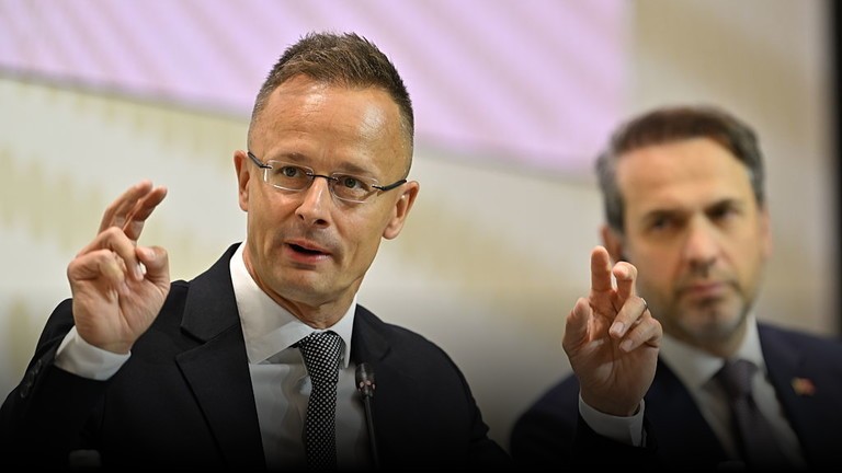 Bộ trưởng Ngoại giao Hungary Peter Szijjarto. Ảnh: Getty.