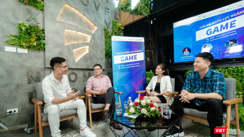 Sự kiện trực tuyến "Giải mã nhân lực ngành Game" đã mở ra tư duy mới mẻ và tháo gỡ định kiến về nghề nghiệp mới mẻ này. Sự kiện trực tuyến "Giải mã nhân lực ngành Game" đã mở ra tư duy mới mẻ và tháo gỡ định kiến về nghề nghiệp mới mẻ này.