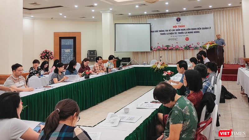 Hội thảo trao đổi thông tin về các kiến nghị liên quan đến quản lý thuốc lá điện tử, thuốc lá nung nóng diễn ra tại Hà Nội chiều 25/9. Hội thảo trao đổi thông tin về các kiến nghị liên quan đến quản lý thuốc lá điện tử, thuốc lá nung nóng diễn ra tại Hà Nội chiều 25/9.