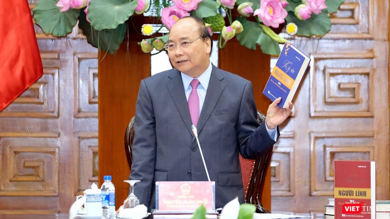 Thủ tướng Nguyễn Xuân Phúc đánh giá cao công trình sách "Ký ức người lính"