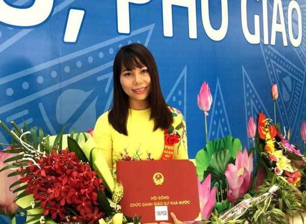 PGS.TS. Lê Minh Hà. PGS.TS. Lê Minh Hà.