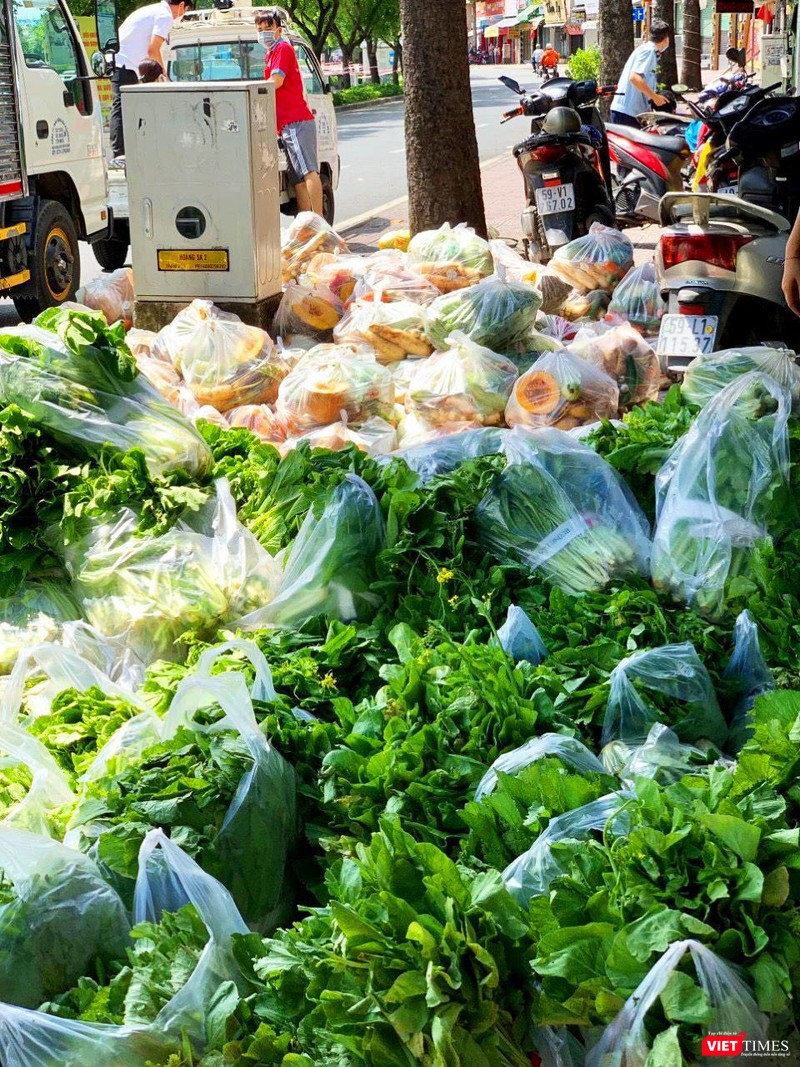 Rau Đắk Lăk về tới TP HCM vẫn tươi xanh Rau Đắk Lăk về tới TP HCM vẫn tươi xanh