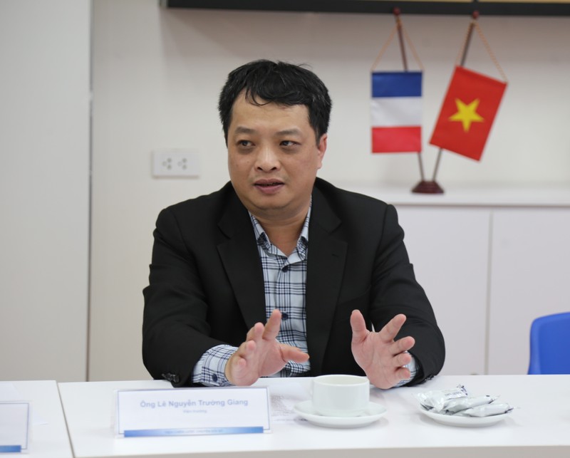 Ông Lê Nguyễn Trường Giang – Viện trưởng Viện Chiến lược Chuyển đổi số Ông Lê Nguyễn Trường Giang – Viện trưởng Viện Chiến lược Chuyển đổi số