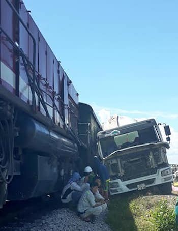 Tại hiện trường vụ tai nạn (Ảnh VNexpress) Tại hiện trường vụ tai nạn (Ảnh VNexpress)