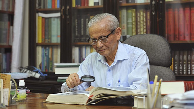 GS Phan Huy Lê- chuyên gia hàng đầu về lịch sử Việt Nam