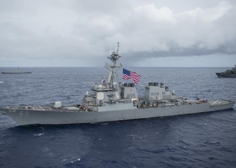 Tàu khu trục tên lửa USS Benfold (DDG-65)