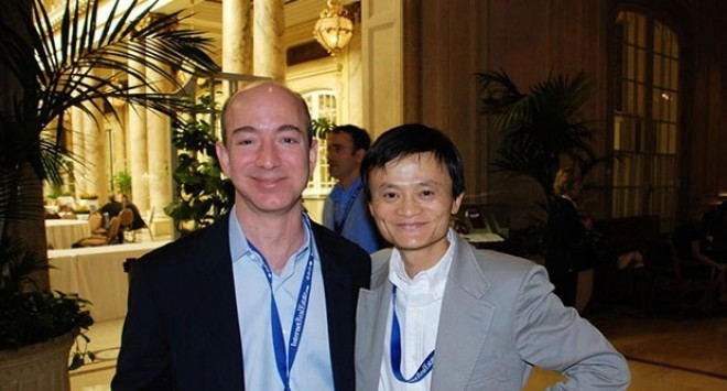 Jeff Bezos và Mã Vân (Jack Ma)