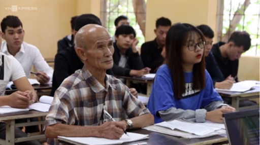 Cụ sinh viên Linh: “Từ nhỏ tôi đã rất ham học và học đại học là niềm khát khao cháy bỏng của tôi".