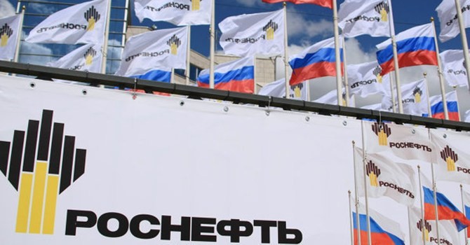 Xuất khảu của Nga chủ yếu dựa vào dầu và khí đốt. Xuất khảu của Nga chủ yếu dựa vào dầu và khí đốt.