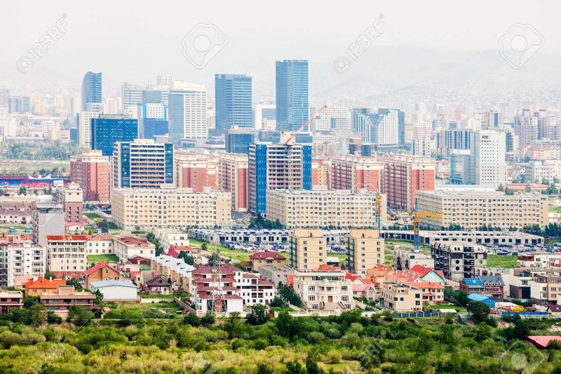 Đa số người Mông Cổ đã được chuyển đến sống trong các khu chung cư có đầy đủ điện nước và các tiện nghi. Đa số người Mông Cổ đã được chuyển đến sống trong các khu chung cư có đầy đủ điện nước và các tiện nghi.