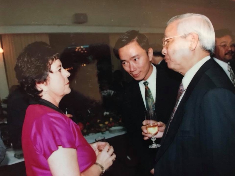 Phạm Sanh Châu trong một lần phiên dịch cho Thủ tướng Võ Văn Kiệt (Ảnh nhân vật cug cấp) Phạm Sanh Châu trong một lần phiên dịch cho Thủ tướng Võ Văn Kiệt (Ảnh nhân vật cug cấp)