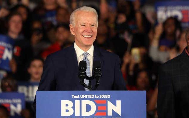 "Nếu Biden thắng cử thì chính sách đối ngoại của Hoa Kỳ sẽ có nhiều thay đổi về thái độ và phương cách theo chiều hướng truyền thống của đảng Dân chủ"- GS Liêm.