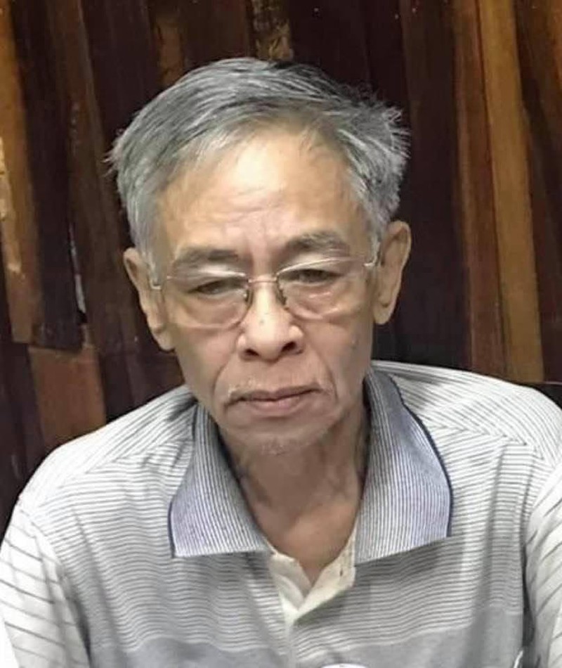 Nhà thơ Hoàng Nhuận Cầm