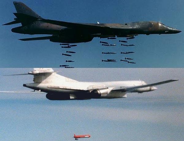 TU-160 (ở trên) có khả năng mang theo 12 tên lửa hành trình tấn công mặt đất tầm siêu xa Kh-55SM. B-1B Lancer (ở dưới) có thể mang theo 24 đạn tấn công ngoài tầm phòng không điểm AGM-158 JASSM. TU-160 (ở trên) có khả năng mang theo 12 tên lửa hành trình tấn công mặt đất tầm siêu xa Kh-55SM. B-1B Lancer (ở dưới) có thể mang theo 24 đạn tấn công ngoài tầm phòng không điểm AGM-158 JASSM.