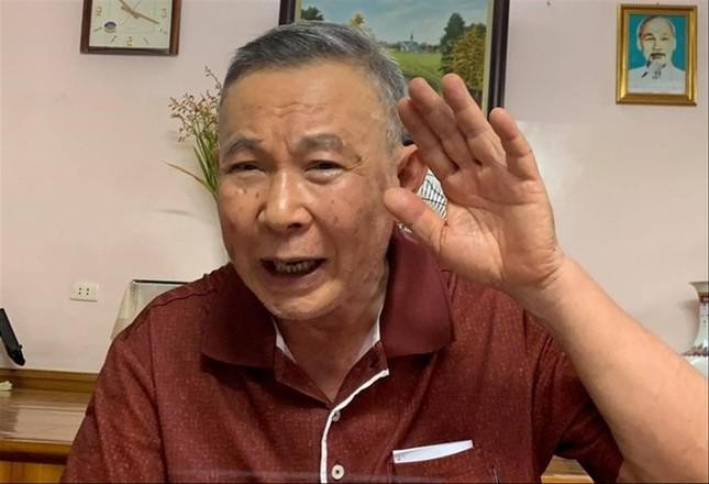 "Trường hợp của ông “khoán hộ” Kim Ngọc để lại cho chúng ta nhiều bài học quý giá trong công tác kiểm tra, giám sát và kỷ luật Đảng. Làm sao việc xử lý kỷ luật vẫn bảo đảm nghiêm minh, chính xác, “không có vùng cấm”, “không có ngoại lệ” nhưng cũng không làm “thui chột” tư duy sáng tạo, đổi mới, hành động vì lợi ích chung của đất nước, của người dân"- Ông Vũ Quốc Hùng, nguyên Phó Chủ nhiệm Ủy ban Kiểm tra T.Ư "Trường hợp của ông “khoán hộ” Kim Ngọc để lại cho chúng ta nhiều bài học quý giá trong công tác kiểm tra, giám sát và kỷ luật Đảng. Làm sao việc xử lý kỷ luật vẫn bảo đảm nghiêm minh, chính xác, “không có vùng cấm”, “không có ngoại lệ” nhưng cũng không làm “thui chột” tư duy sáng tạo, đổi mới, hành động vì lợi ích chung của đất nước, của người dân"- Ông Vũ Quốc Hùng, nguyên Phó Chủ nhiệm Ủy ban Kiểm tra T.Ư