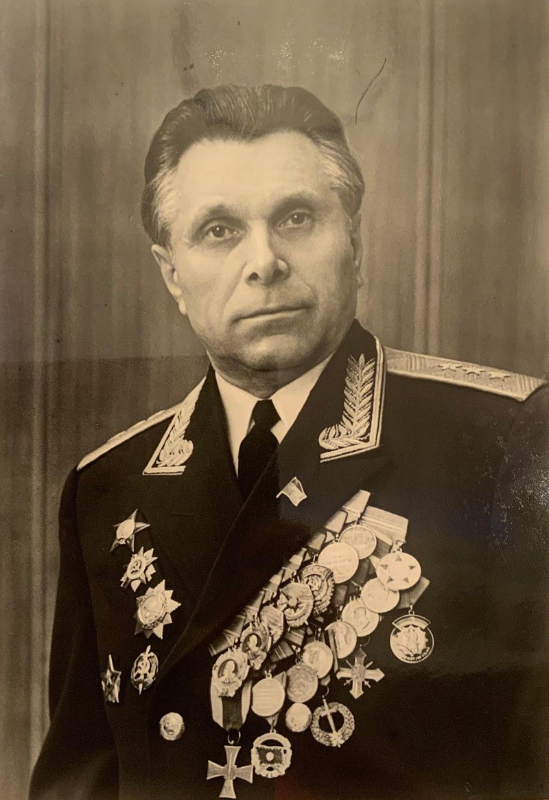 Bộ trưởng Nội vụ Nikolai Shchelokov Bộ trưởng Nội vụ Nikolai Shchelokov