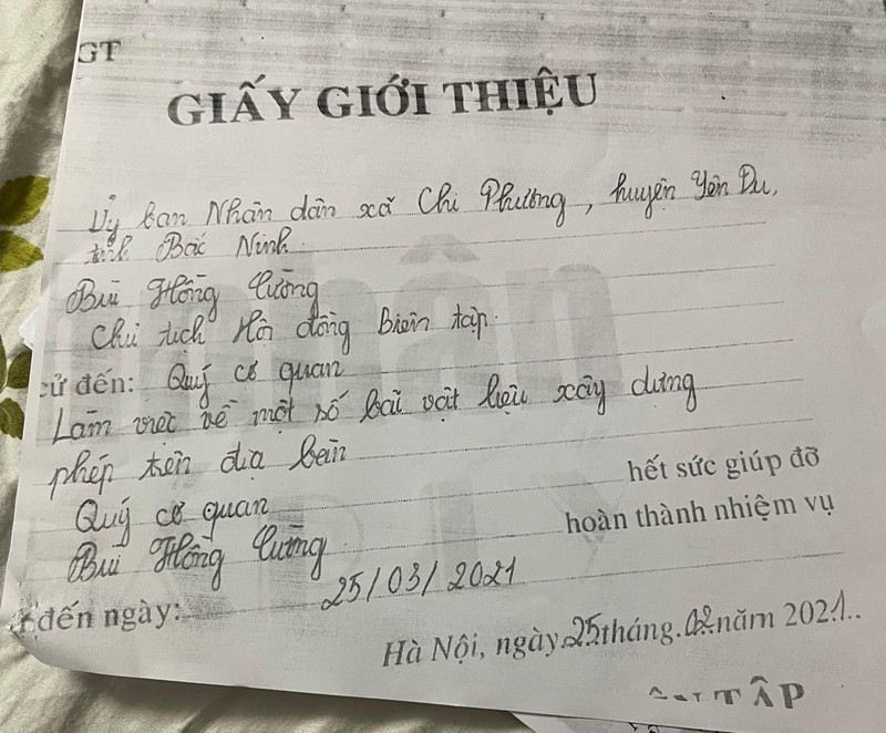 Ông Chủ tịch Hội đồng biên tập đi địa phương tác nghiệp. Ông Chủ tịch Hội đồng biên tập đi địa phương tác nghiệp.