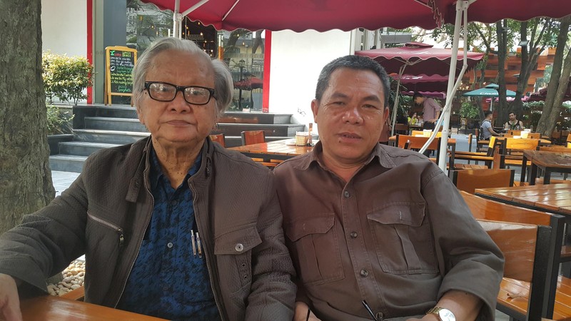 Nhạc sĩ Hồng Đăng và tác giả bài viết.