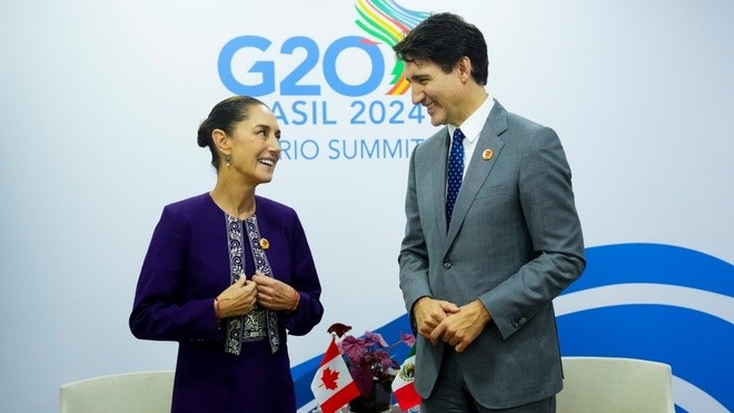 Mexico và Canada đau đầu sau khi ông Donald Trump đe dọa áp mức thuế quan 25% đối với tất cả các sản phẩm của 2 nước này vào thị trường Mỹ. Mexico va canada dau khau sau de doa tang thue cua trump.jpg