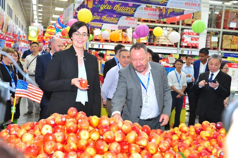 Các mặt hàng nông sản Mỹ đã tiếp cận tới tay người tiêu dùng Việt Nam. My.jpg