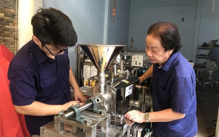 Nghị quyết 68 về phát triển kinh tế tư nhân là động lực để kinh tế tư nhân đột phá. Hau het cac bang sáng che cua Vn la cap cho nguoi nuoc ngoai.jpg