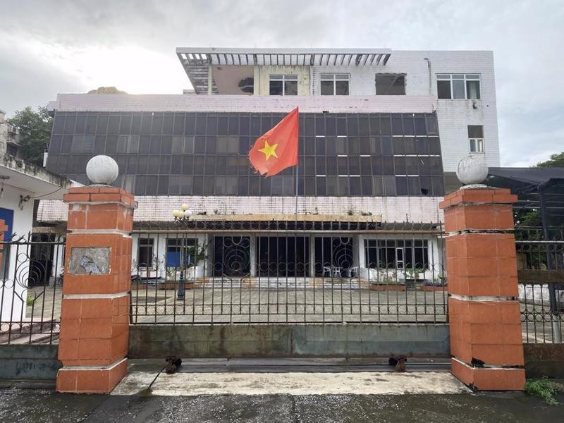 Hiện có khoảng 500 tài sản công đang bị bỏ không, gây lãng phí (Theo thống kê của Bộ Tài chính) Hiện có khoảng 500 tài sản công đang bị bỏ không, gây lãng phí..jpg