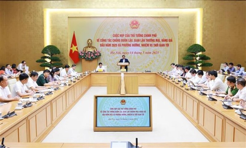 Thủ tướng Phạm Minh Chính: “Phát động phong trào để mỗi người dân là một chiến sĩ” trong mặt trận bảo vệ thị trường lành mạnh, hàng hóa minh bạch và sở hữu trí tuệ quốc gia". 00.jpg