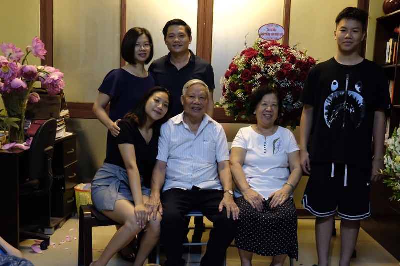Gia đình cố Bộ trưởng Ngọ. Ngo03.jpg